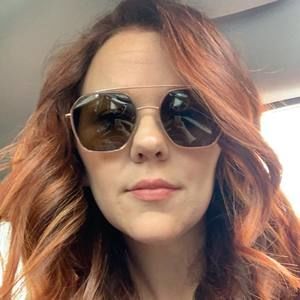 Meet your Posher, Elaine